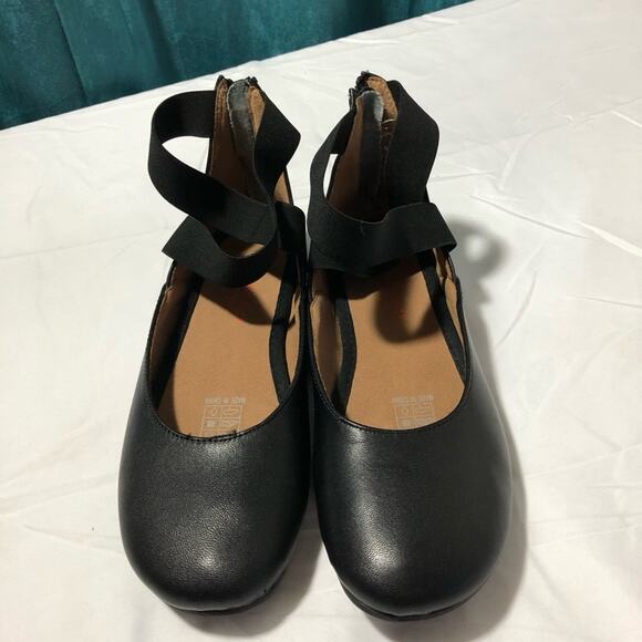 Bernie Mev womens 39 (us8) black leather strappy ballerina flats shoes zippers - Picture 1 of 12